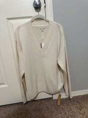 Reformation Jadey Cashmere Oversized V-Neck